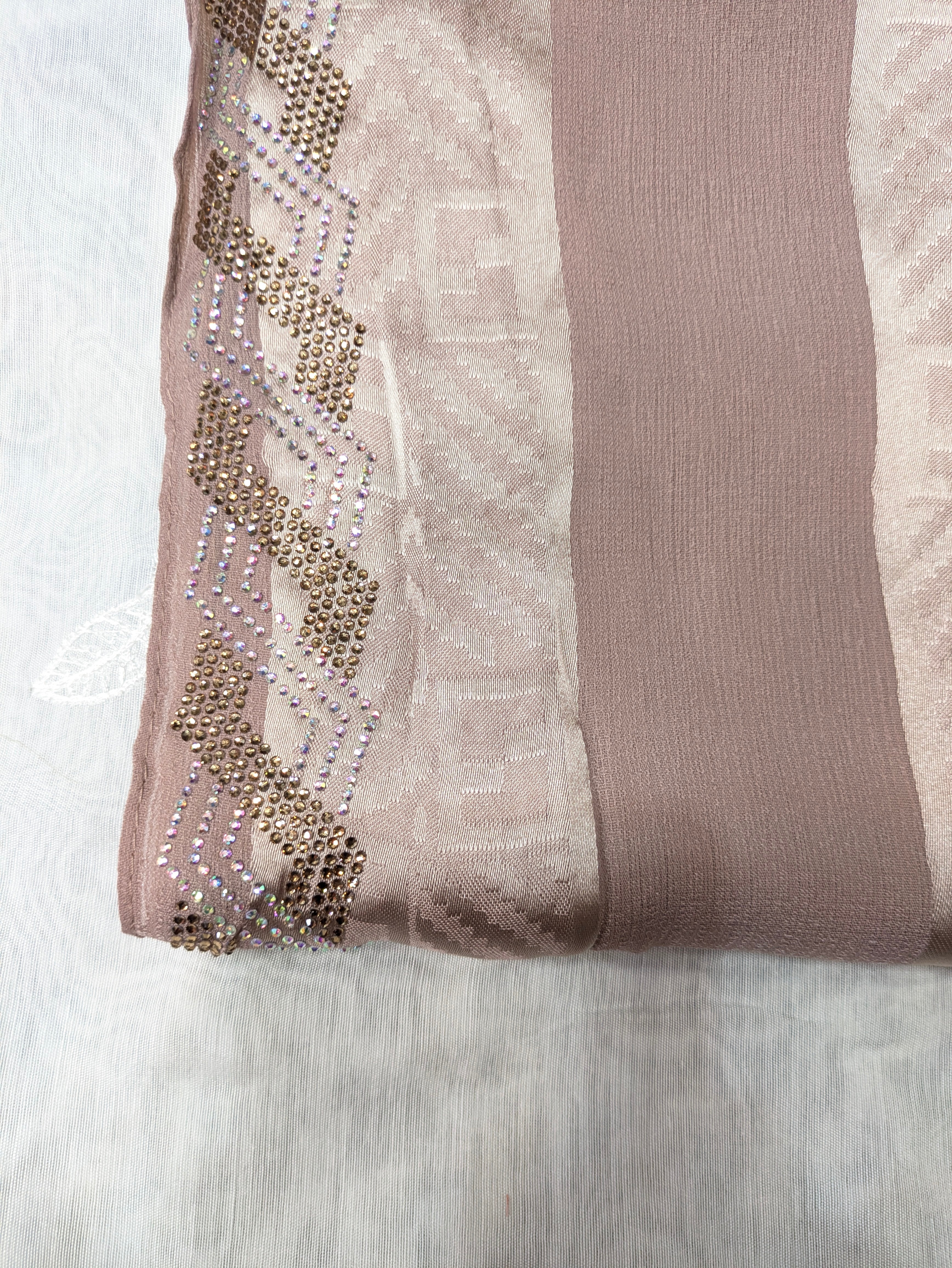 Cotton Silk  Stone head border