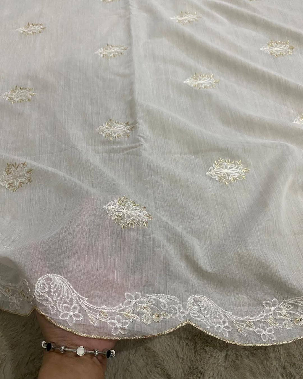 Voile Lawn white Scalloped Dupatta with golden  Embroidery |  lawn Cutwork Dupatta