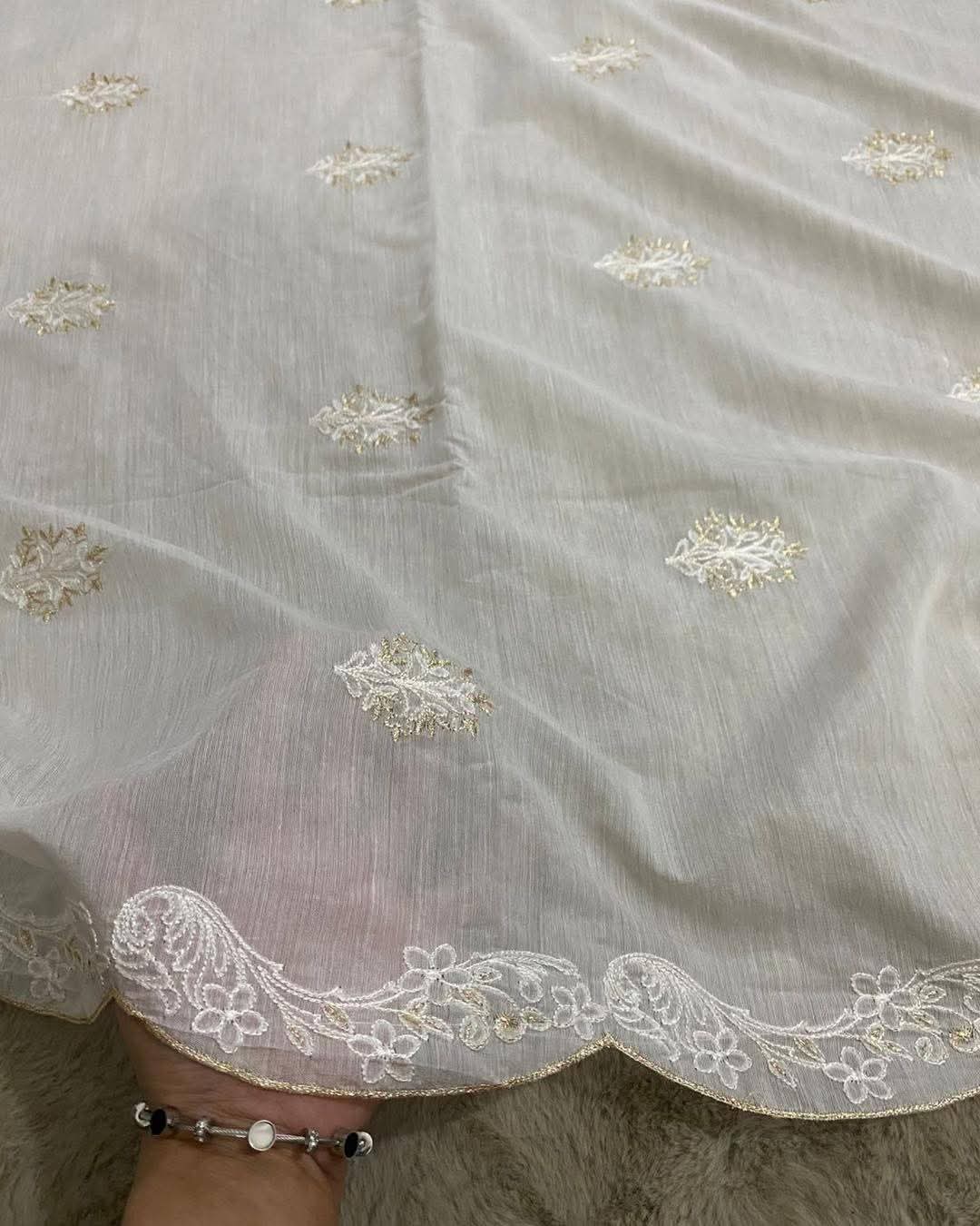 Voile Lawn white Scalloped Dupatta with golden  Embroidery |  lawn Cutwork Dupatta