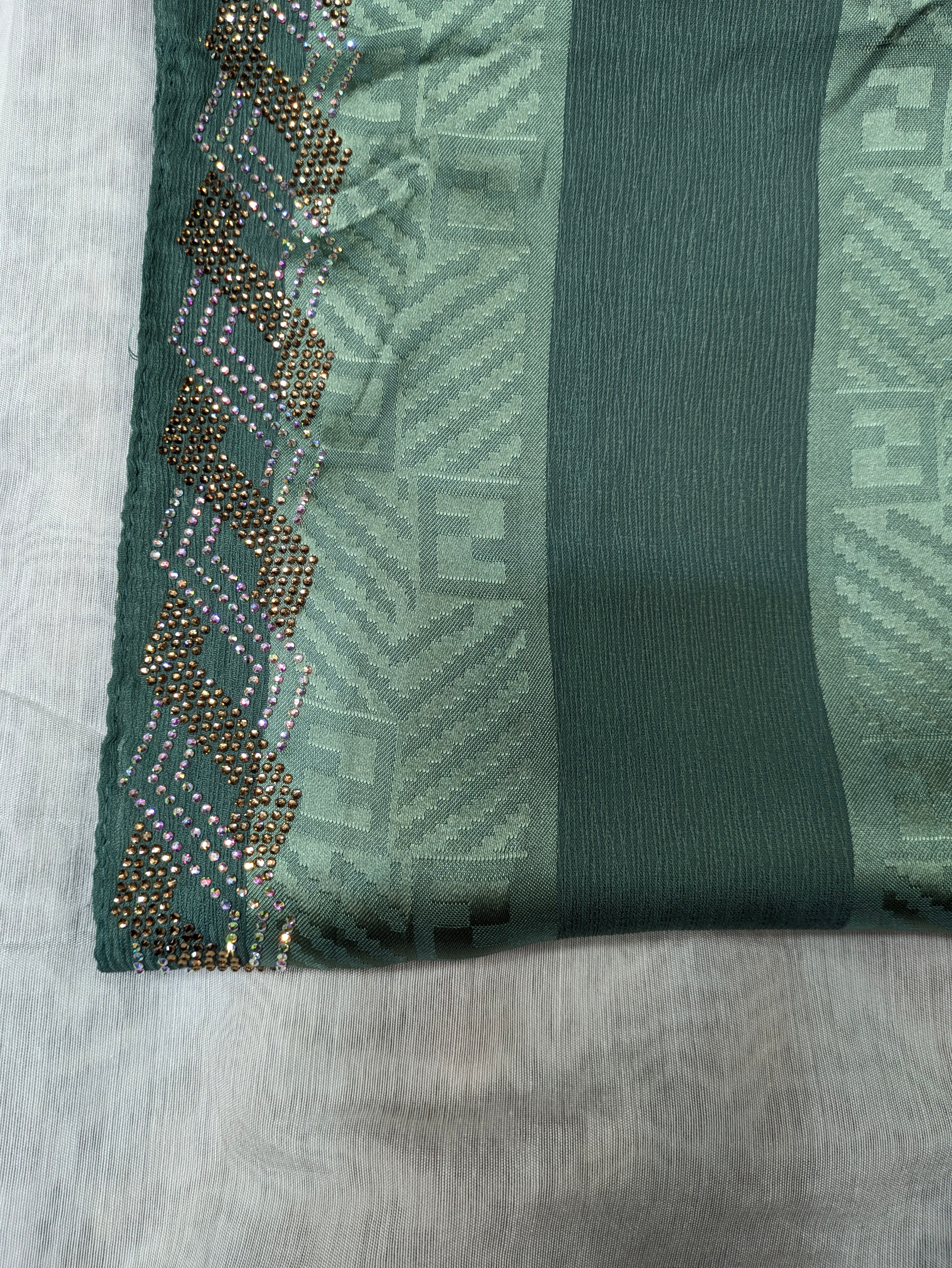 Cotton Silk  Stone head border